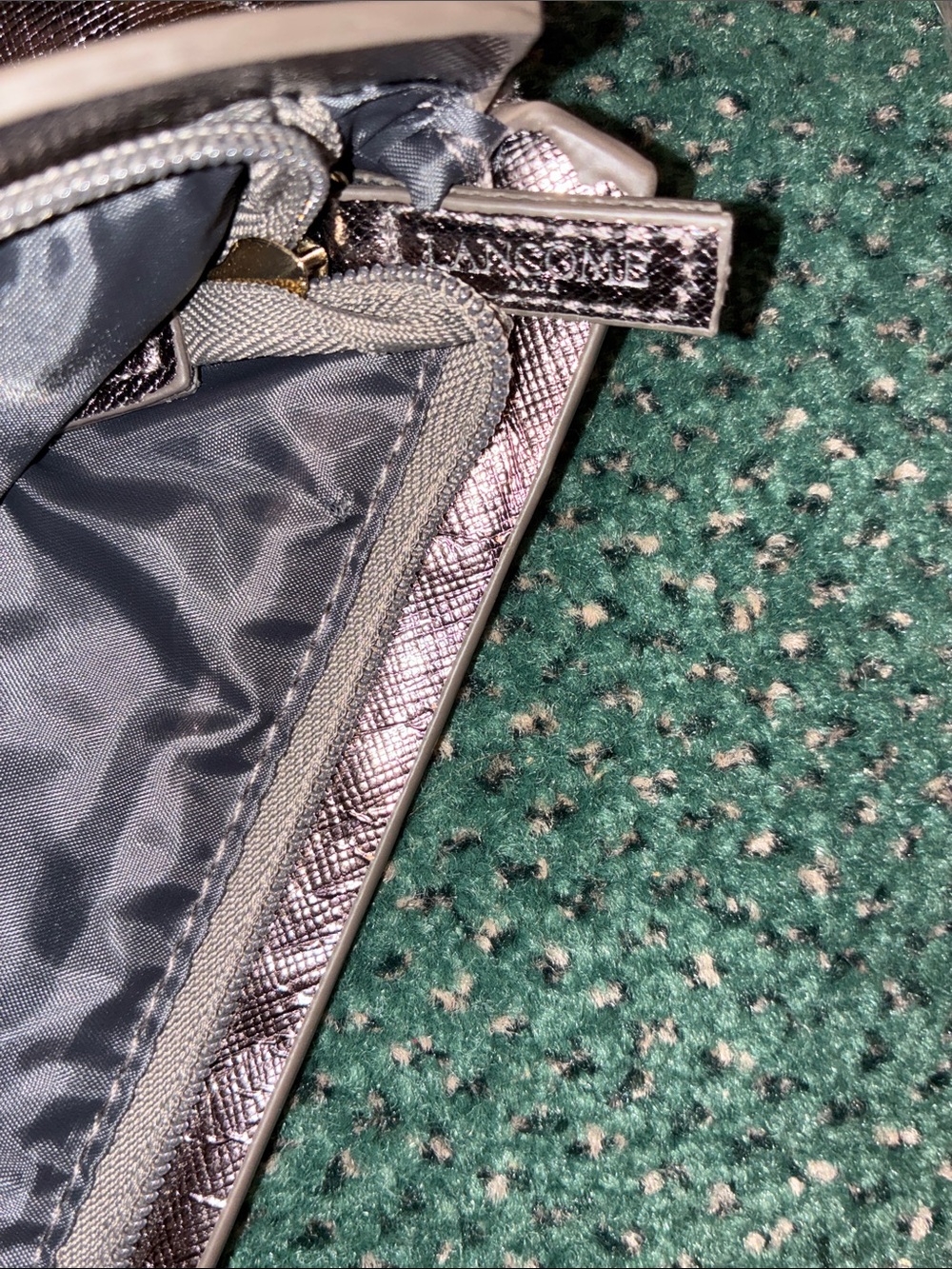 Lancôme 12 pc Metallic Rose Cosmetic Travel Pouch Bundle - Picture 5 of 6